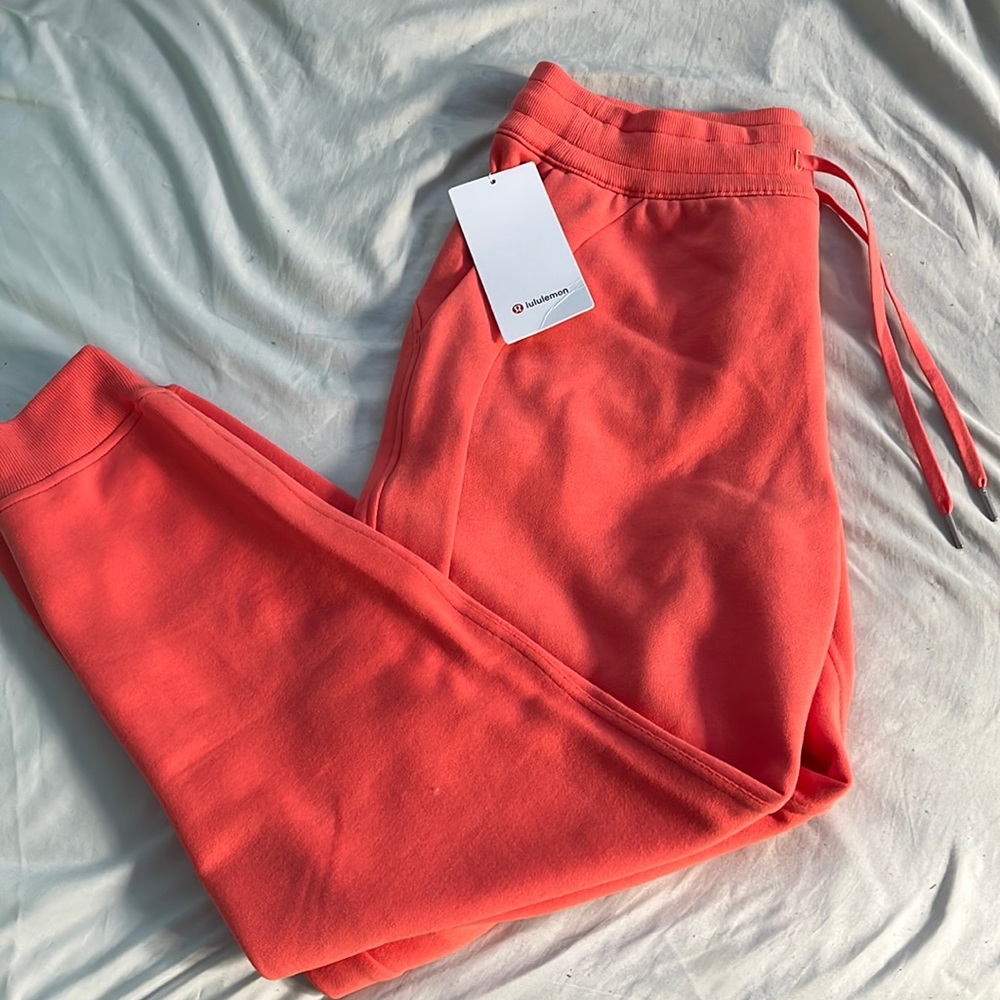 lululemon joggers